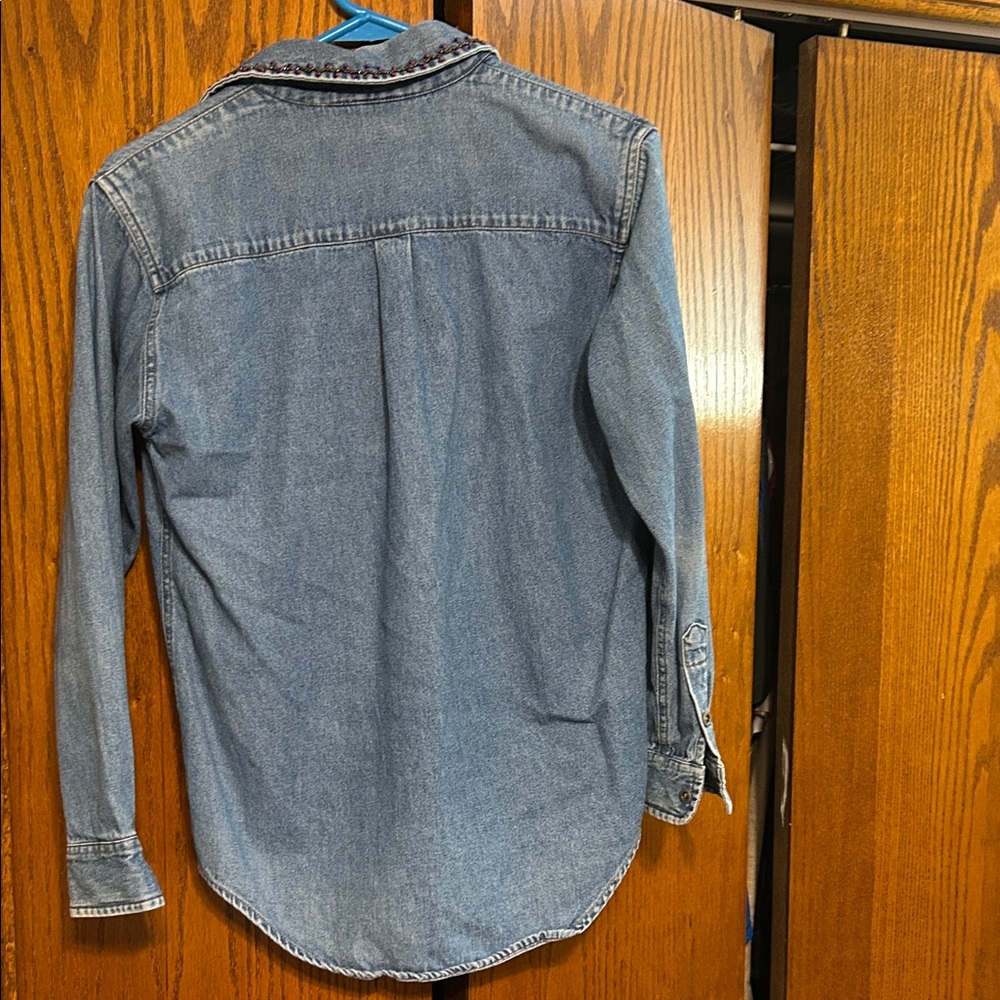 Petite Sophisticate Blue Embroidered Blouse - Picture 7 of 10
